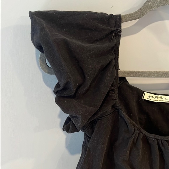 WE THE FREE Black Puff Sleeve Top - Picture 3 of 5